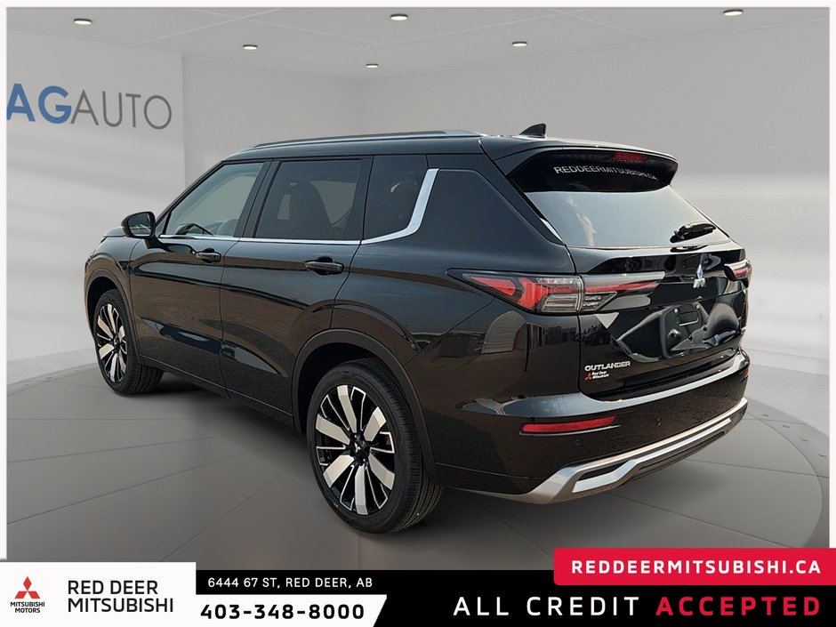 2025 Mitsubishi Outlander GT-3