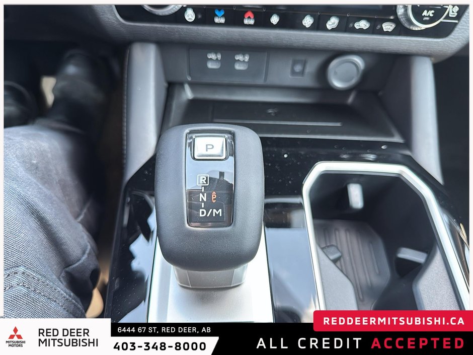 2025 Mitsubishi Outlander GT S-AWC TWO TONE ROOF-14