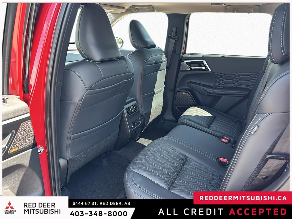 2025 Mitsubishi Outlander GT S-AWC TWO TONE ROOF-9