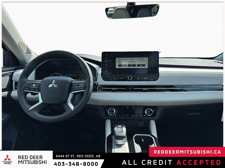 2025 Mitsubishi Outlander LE S-AWC-8