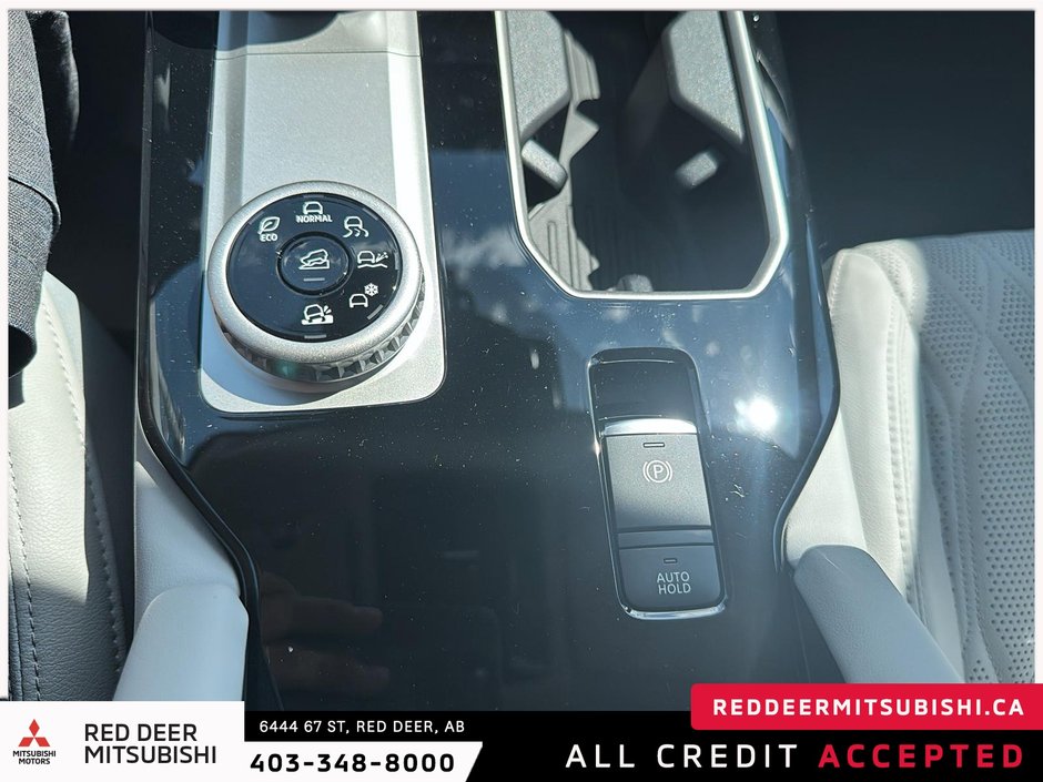 2025 Mitsubishi Outlander GT S-AWC-14