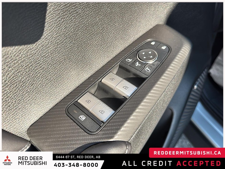 2025 Mitsubishi Outlander SEL S-AWC-9