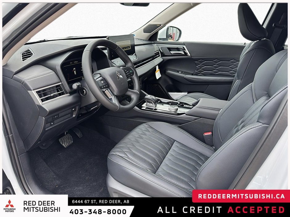 2025 Mitsubishi Outlander GT-7