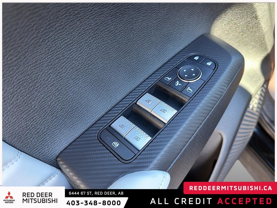 2025 Mitsubishi OUTLANDER SEL S-AWC-11