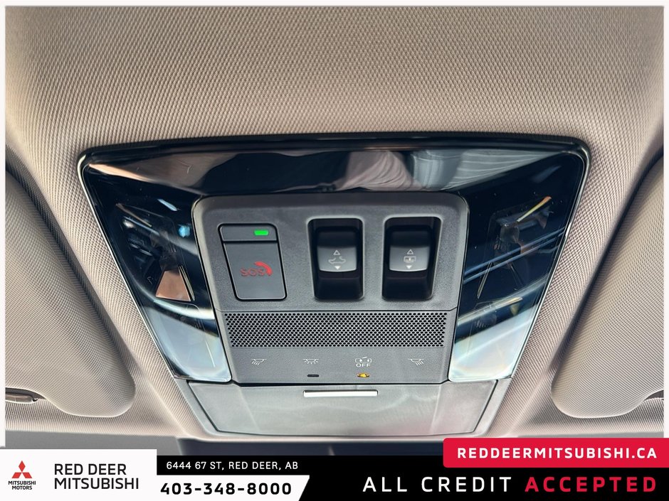 2025 Mitsubishi Outlander LE S-AWC-15