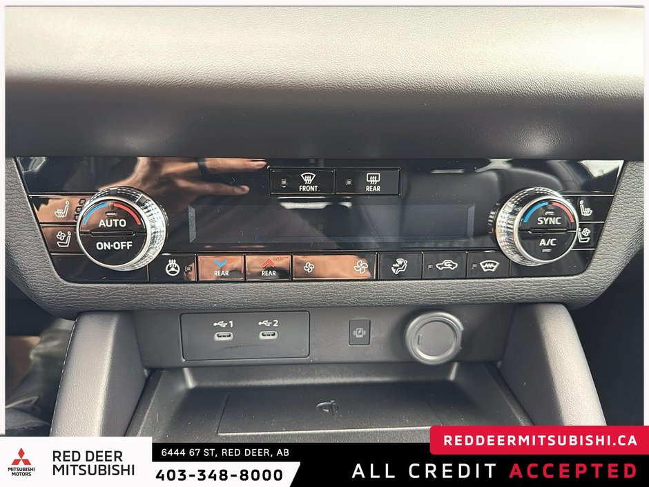 2025 Mitsubishi Outlander SEL S-AWC-12