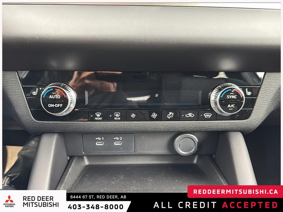 2025 Mitsubishi Outlander ES S-AWC-12