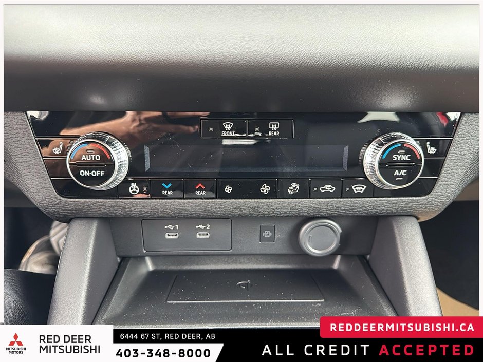 2025 Mitsubishi Outlander SE S-AWC-12