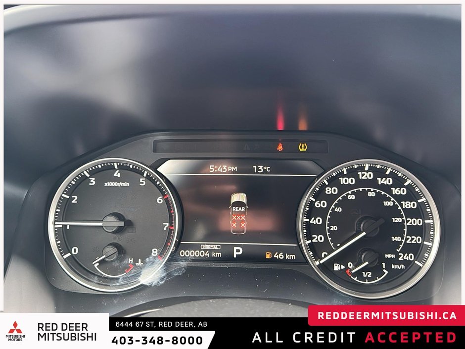 2025 Mitsubishi Outlander ES S-AWC-11