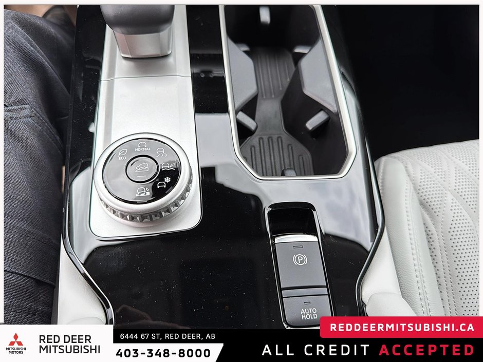 2025 Mitsubishi Outlander SEL S-AWC-15