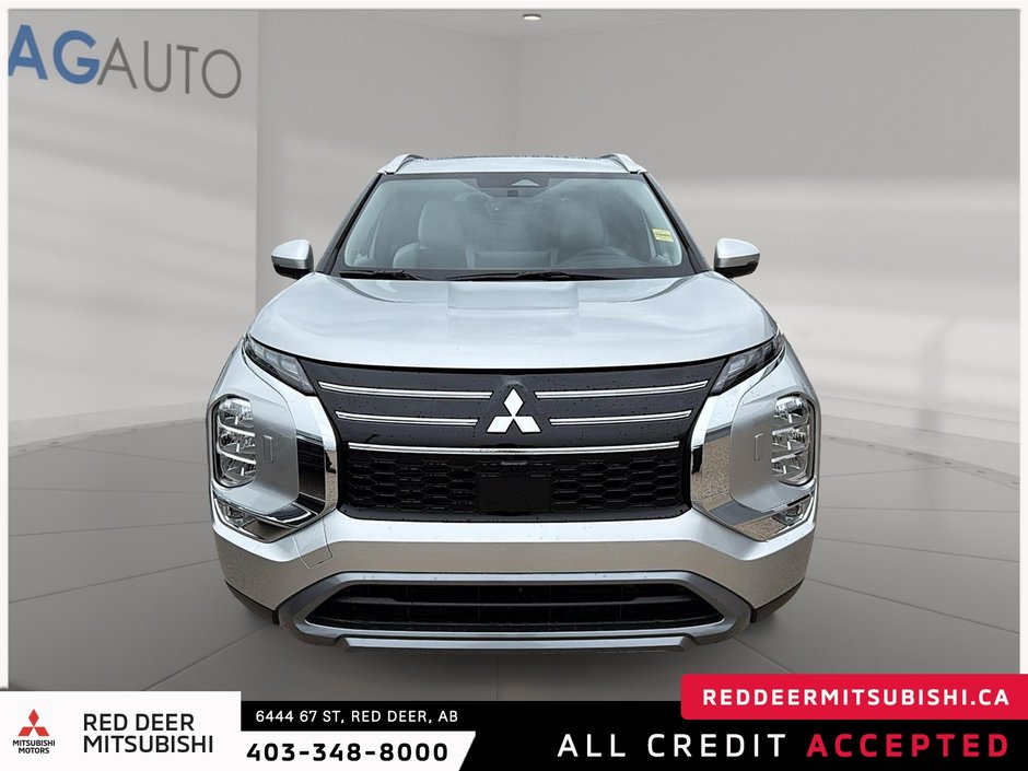 2025 Mitsubishi Outlander LE-1