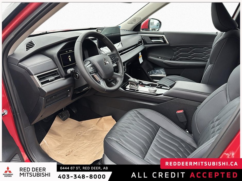 2025 Mitsubishi Outlander SEL-7