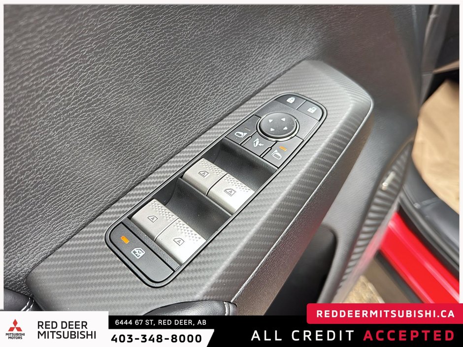 2025 Mitsubishi Outlander SEL-9