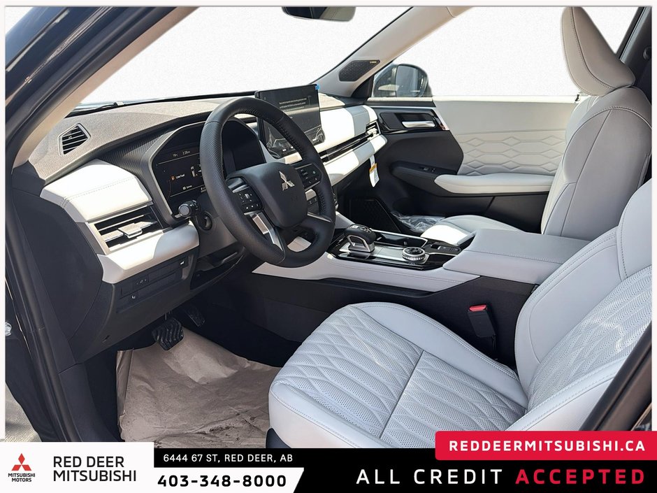 2025 Mitsubishi Outlander GT-7