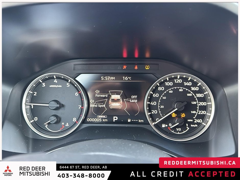 2025 Mitsubishi Outlander SE-11