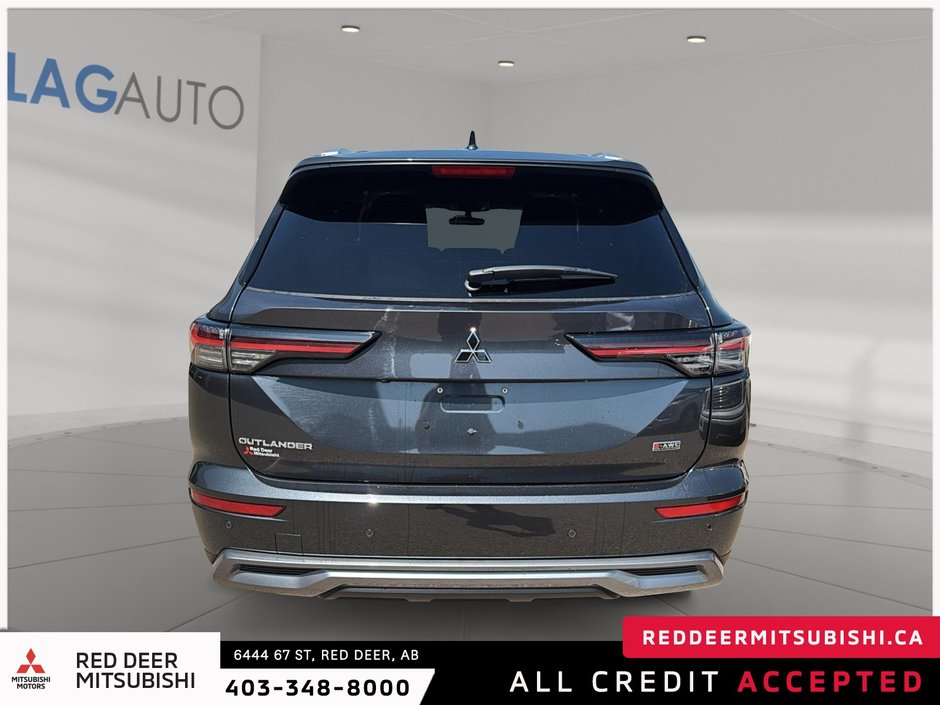 2025 Mitsubishi Outlander SE-2