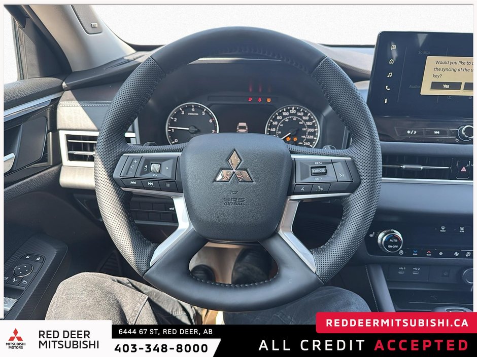 2025 Mitsubishi Outlander SE-10