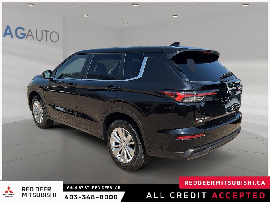2025 Mitsubishi Outlander ES-3