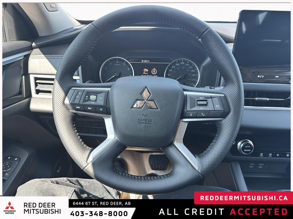 2025 Mitsubishi Outlander ES-10