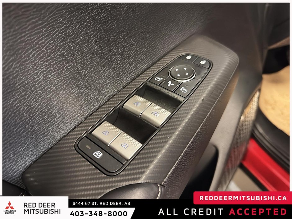 2025 Mitsubishi Outlander GT S-AWC TWO TONE ROOF-9