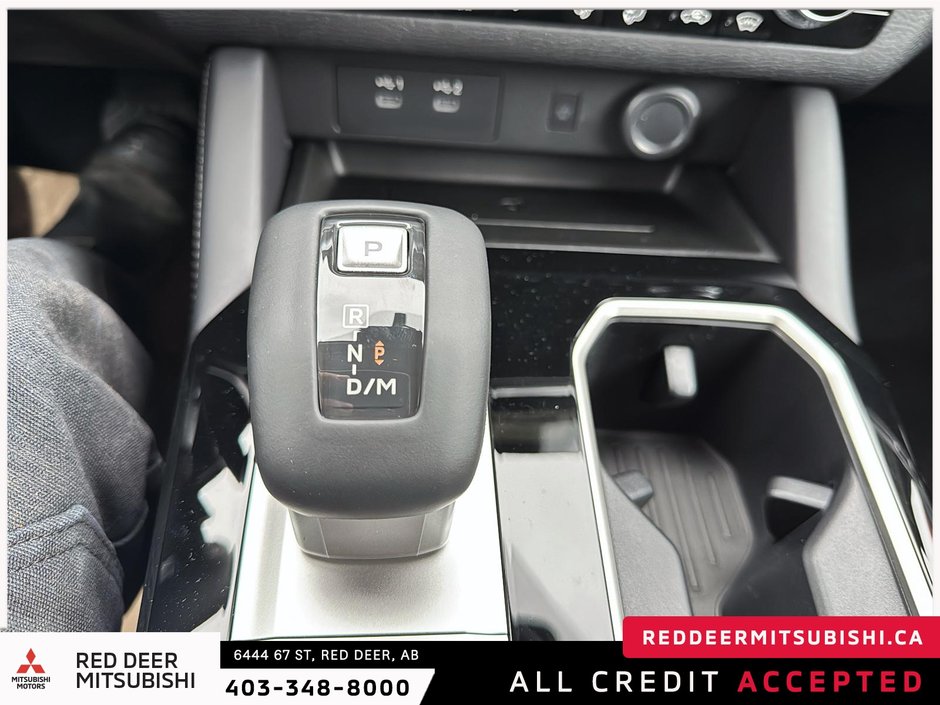 2025 Mitsubishi Outlander GT S-AWC TWO TONE ROOF-13