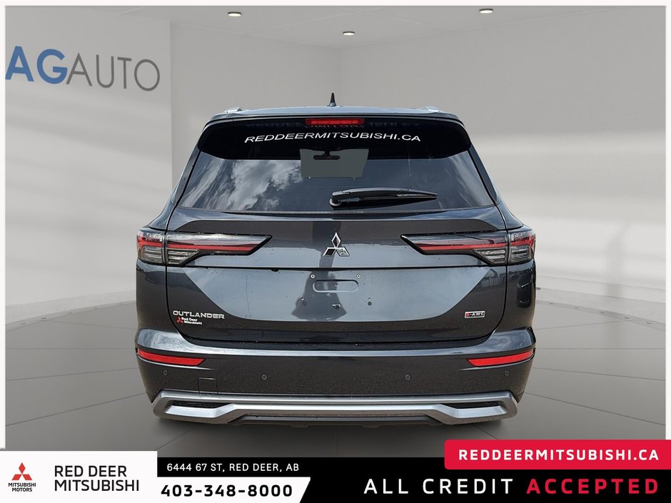 2025 Mitsubishi Outlander LE S-AWC-2