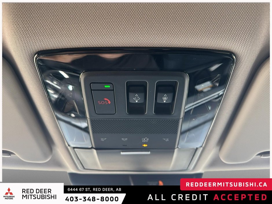 2025 Mitsubishi Outlander LE S-AWC-15