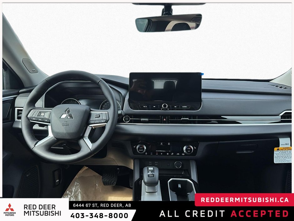 2025 Mitsubishi Outlander LE S-AWC-8