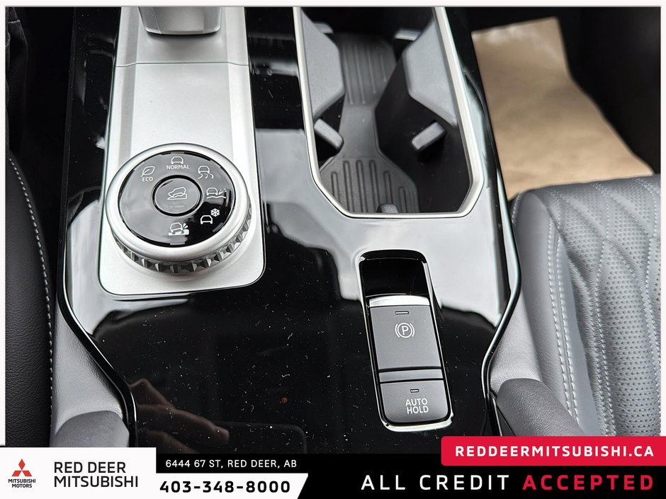2025 Mitsubishi Outlander GT S-AWC TWO TONE ROOF-14