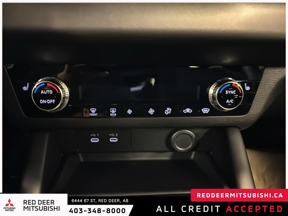 2025 Mitsubishi Outlander ES S-AWC-12