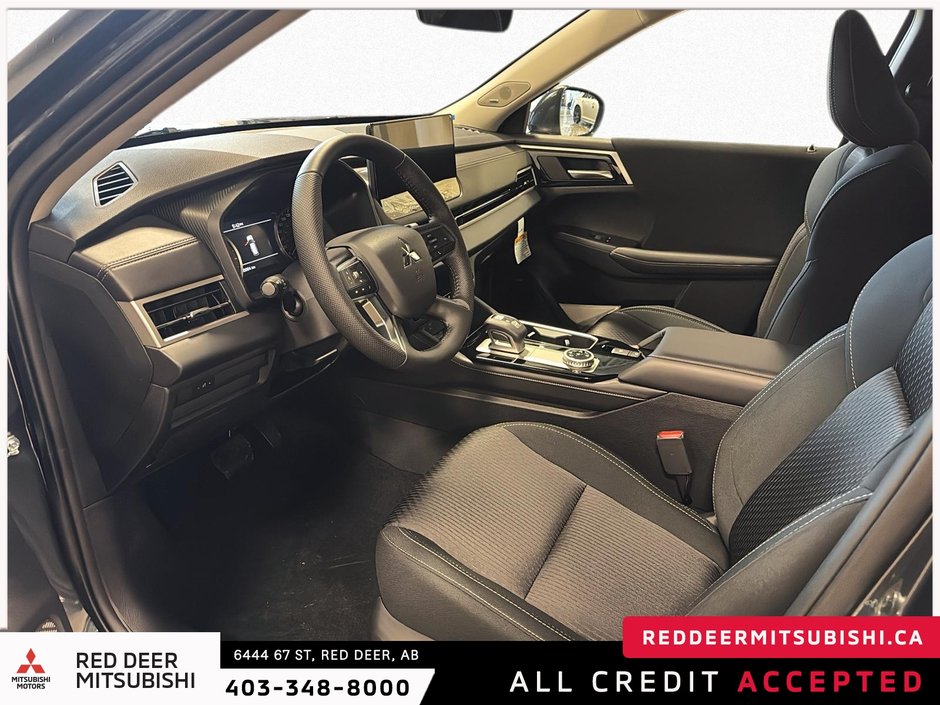 2025 Mitsubishi Outlander ES S-AWC-7