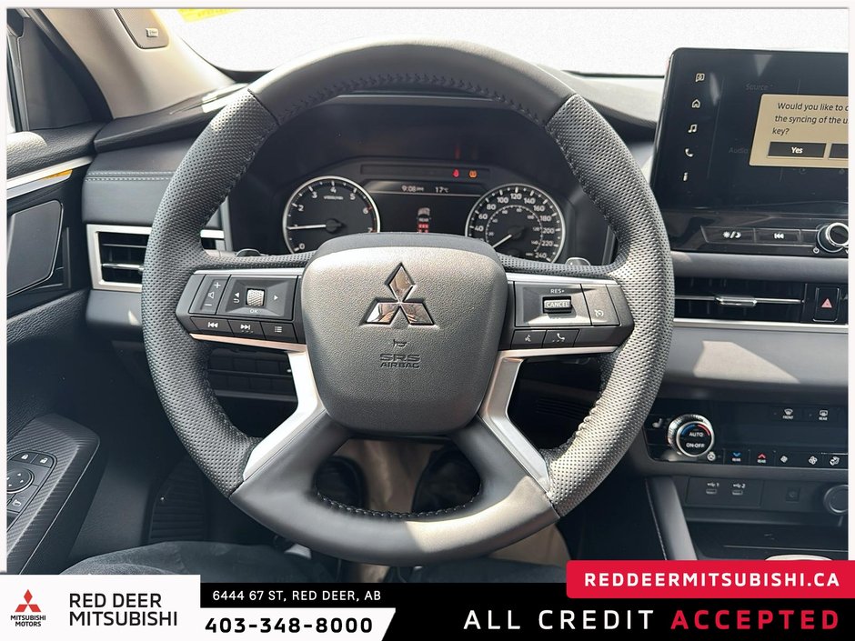 2025 Mitsubishi Outlander SE S-AWC-10