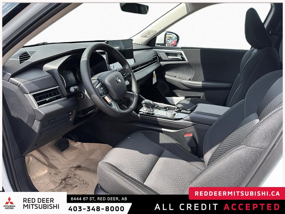 2025 Mitsubishi Outlander SE S-AWC-7