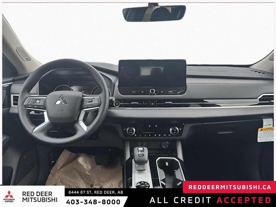 2025 Mitsubishi Outlander SE-8
