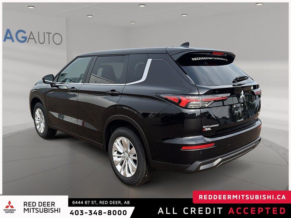 2025 Mitsubishi Outlander ES-3