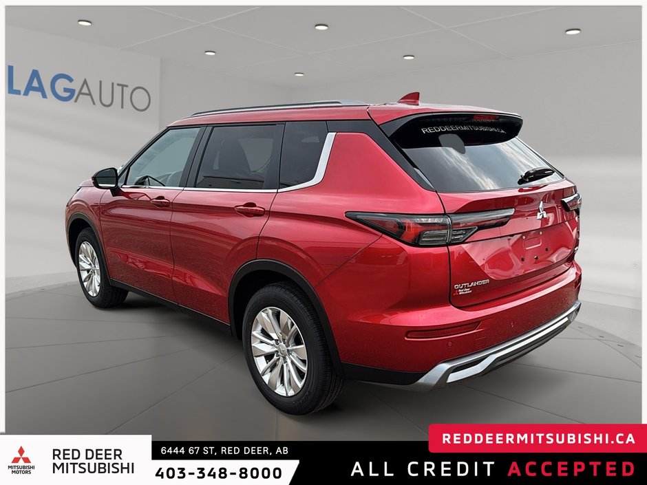 2025 Mitsubishi Outlander SE-3