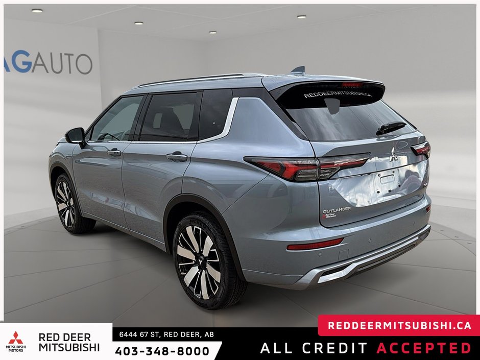 2025 Mitsubishi Outlander-3