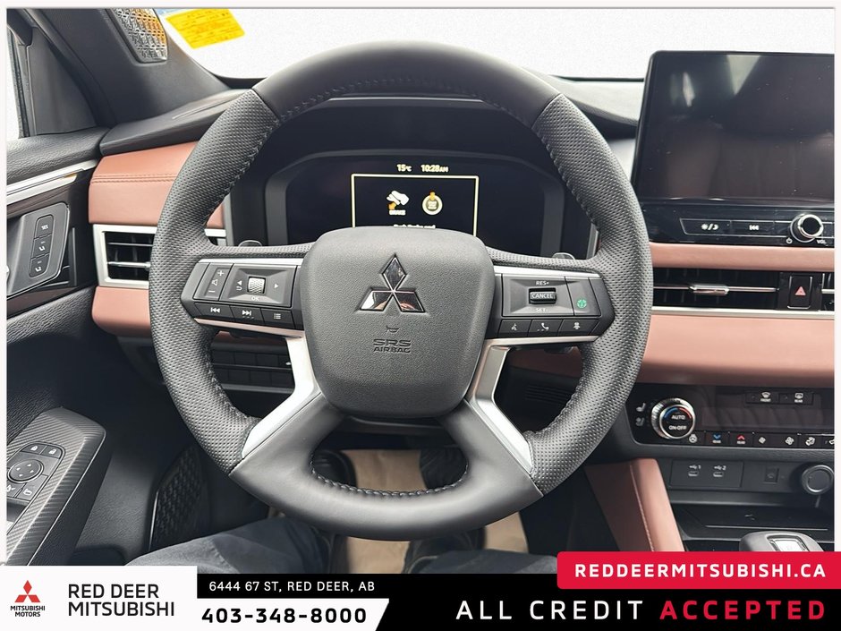 2025 Mitsubishi Outlander-10