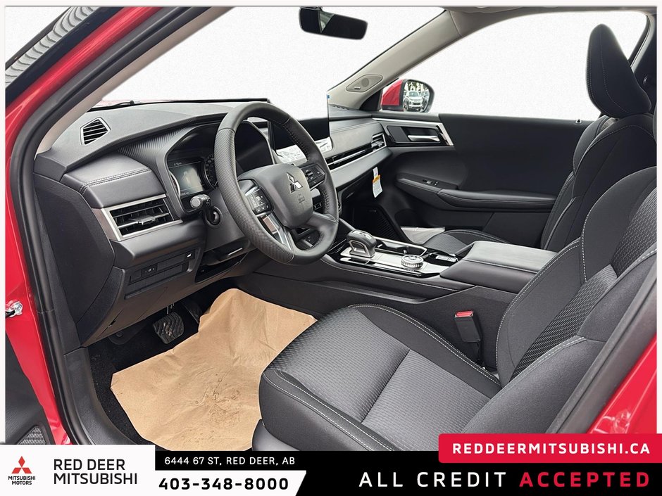 2025 Mitsubishi Outlander SEL-8
