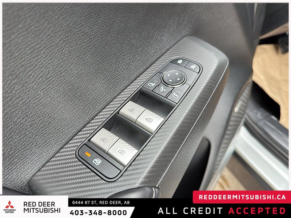 2025 Mitsubishi Outlander SEL S-AWC-9