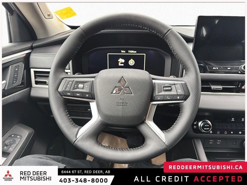 2025 Mitsubishi Outlander SEL-18