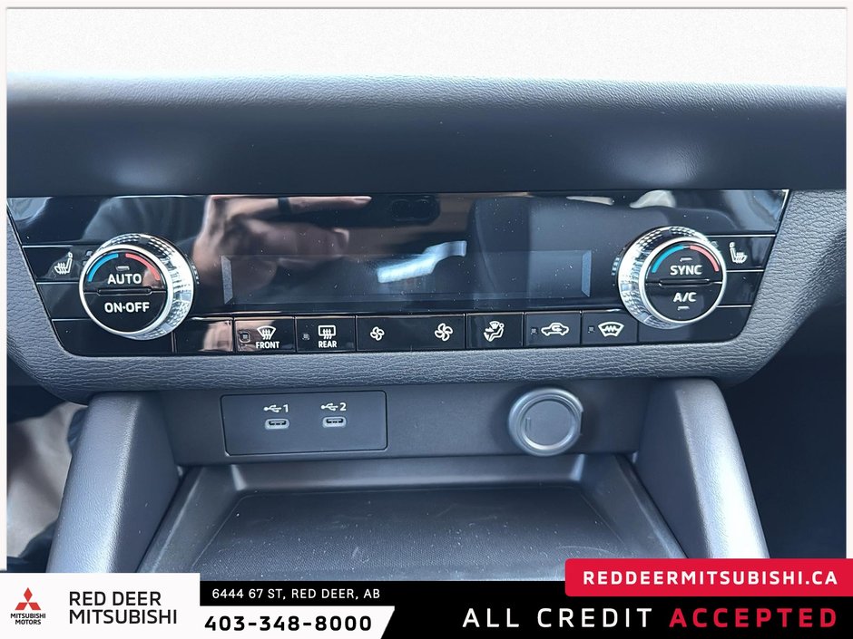 2025 Mitsubishi Outlander ES S-AWC-12