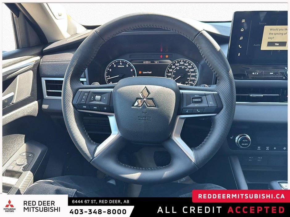 2025 Mitsubishi Outlander ES S-AWC-10