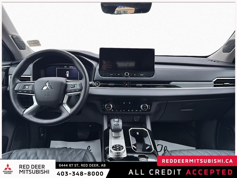 2025 Mitsubishi Outlander GT-8