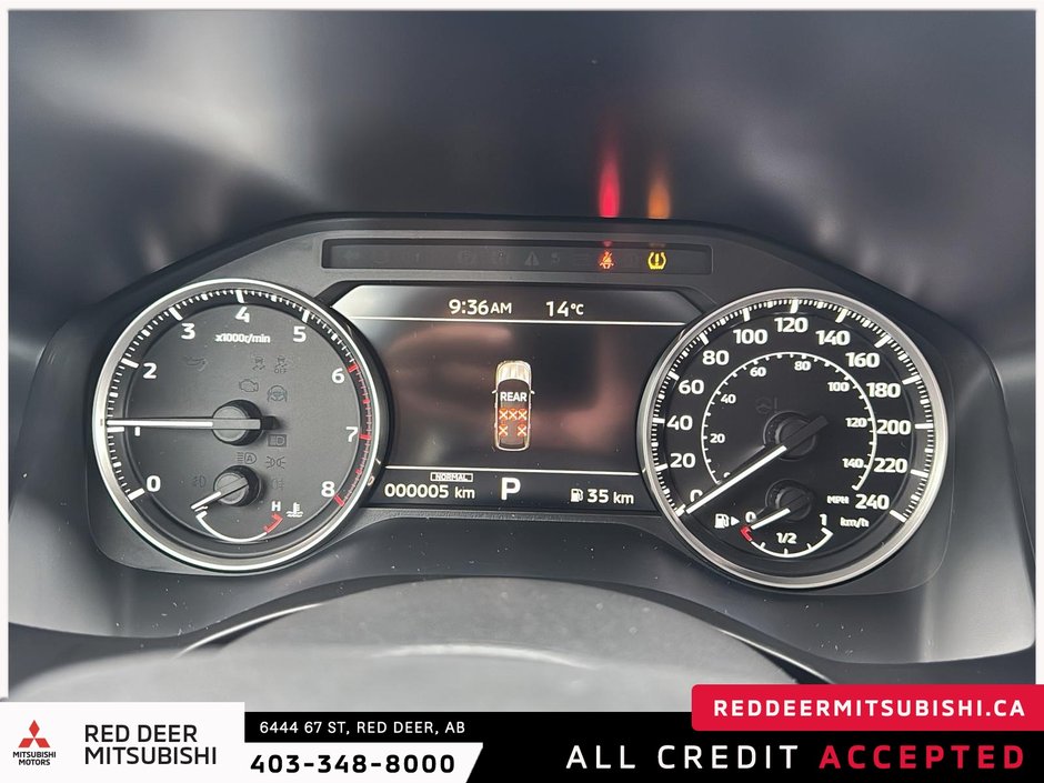 2025 Mitsubishi Outlander LE S-AWC-11