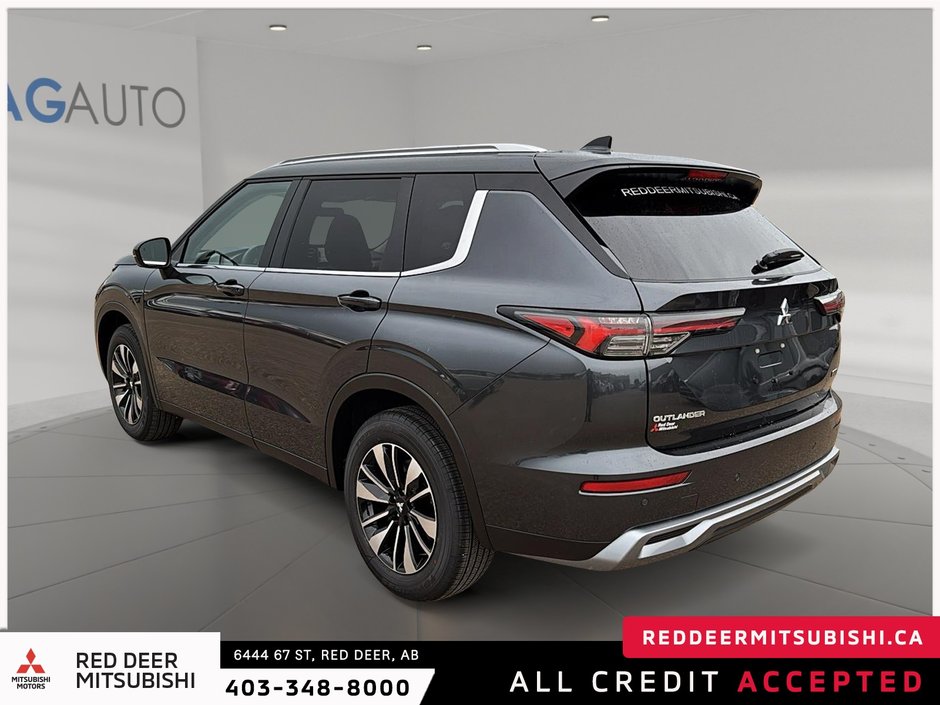 2025 Mitsubishi Outlander LE S-AWC-3