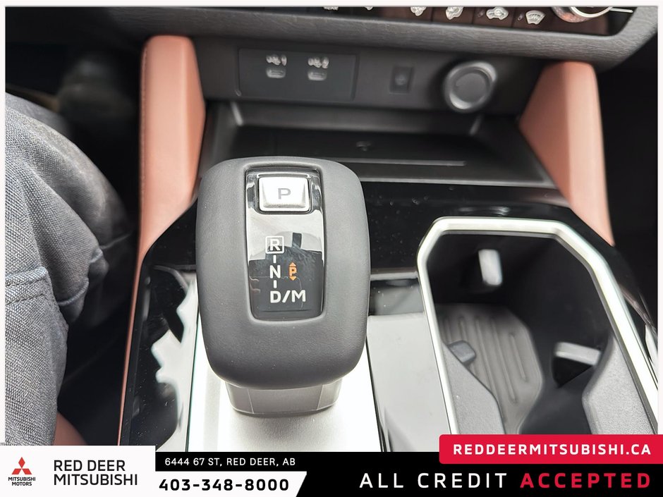 2025 Mitsubishi Outlander GT PREMIUM S-AWC TWO TONE ROOF-13
