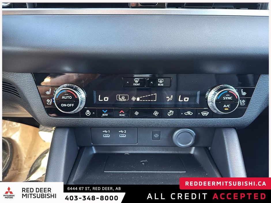 2025 Mitsubishi Outlander SEL S-AWC-12