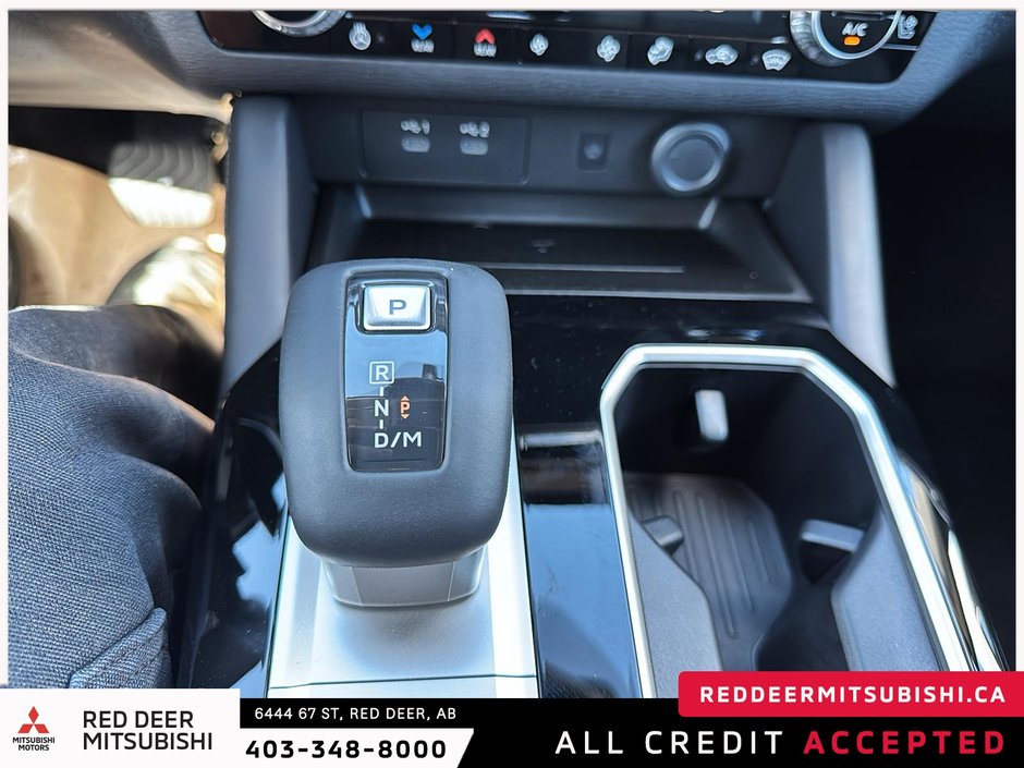 2025 Mitsubishi Outlander SEL S-AWC-13