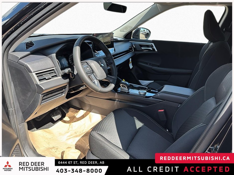 2025 Mitsubishi Outlander SE S-AWC-7